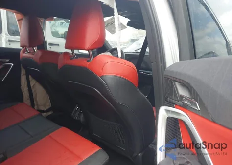 2024 BMW X1 xDrive28I из США, поврежденный, VIN WBX73EF01R5Z34018